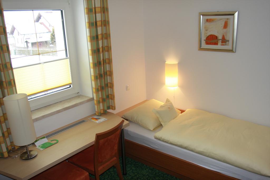 Hotel Sonnenhof Timelkam Exterior foto